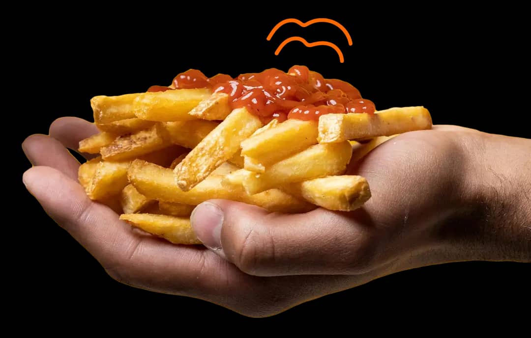 frites de restaurant dans une main image